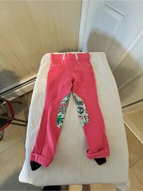 NWOT Belle & Bow Kids Schooling Jodhpurs Coral Pink California/Size 4 Years